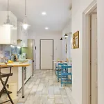Lanterna & בית הארחה 3*