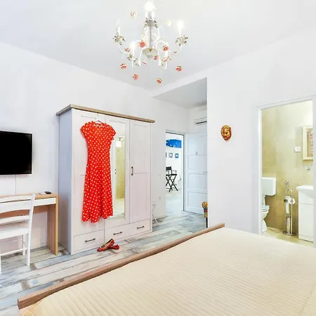 Guest house Lanterna & Zadar