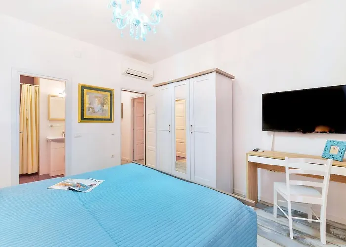 Lanterna & Guest house Zadar